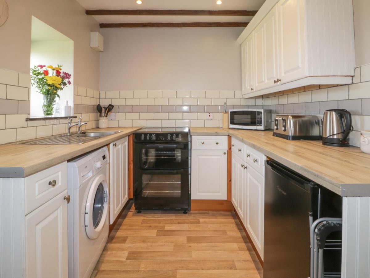 Stable Cottage Staintondale ภายนอก รูปภาพ